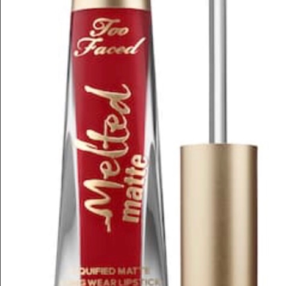 Never used too faced lipstick